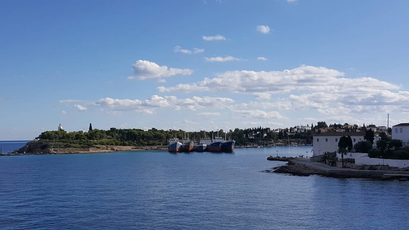 Ιούνιος στις Σπέτσες: Καλωσορίζοντας τους πρώτους ρυθμούς του καλοκαιριού